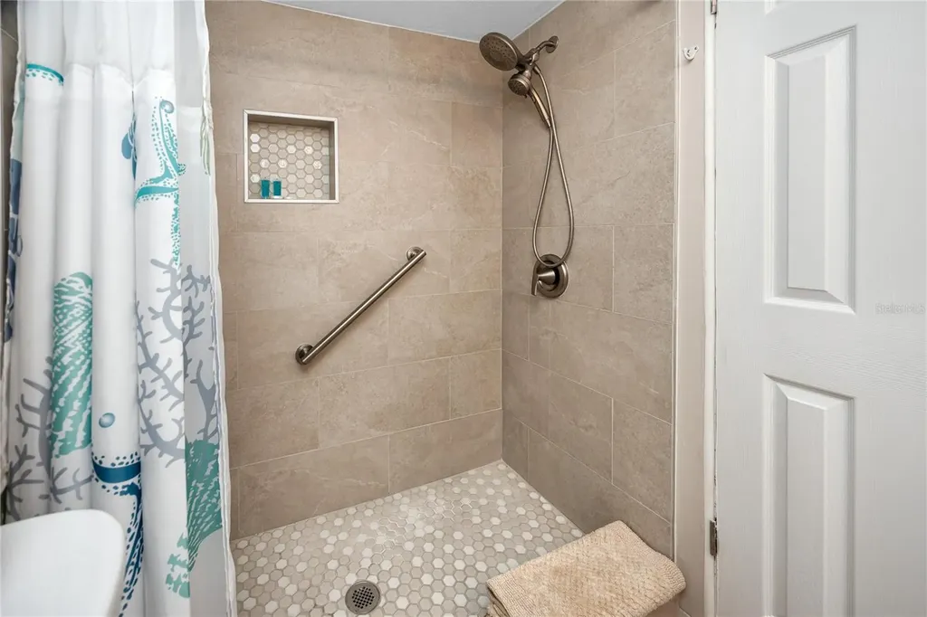 282 Treasure Island Causeway St Petersburg FL 33706