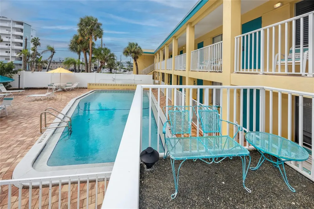 282 Treasure Island Causeway Treasure Island FL 33706