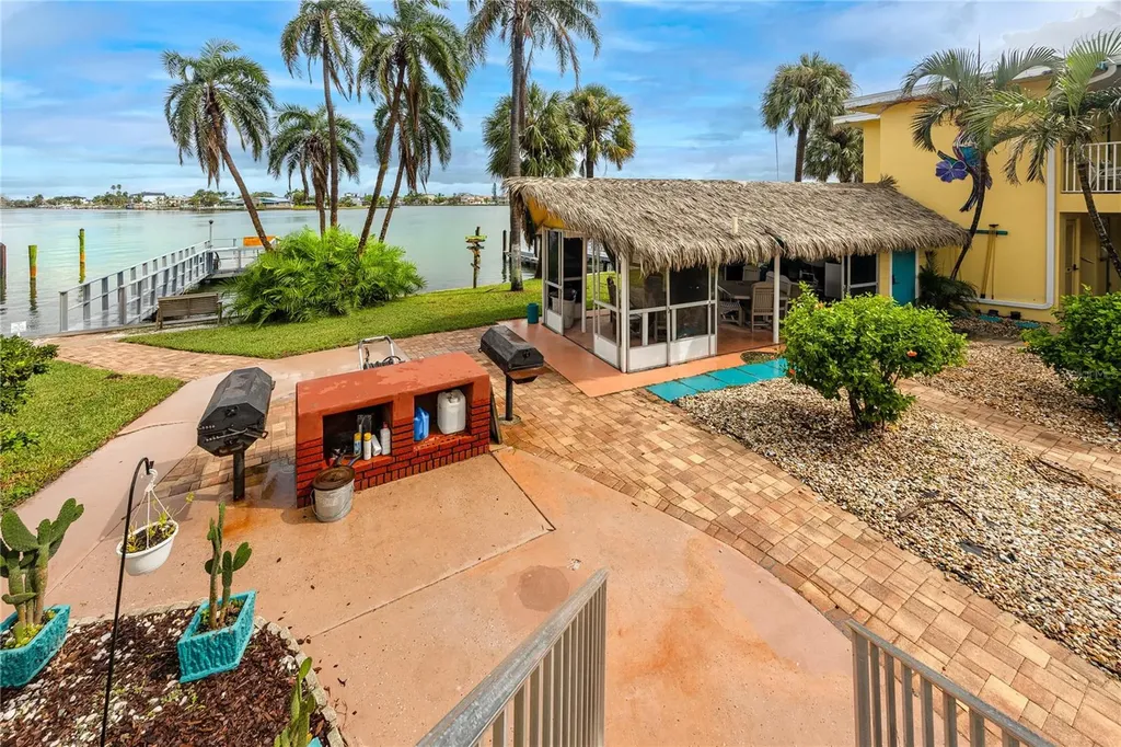 282 Treasure Island Causeway St Petersburg FL 33706