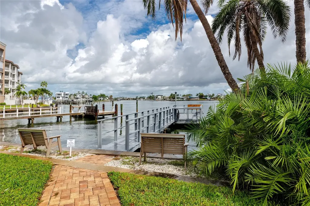 282 Treasure Island Causeway Treasure Island FL 33706