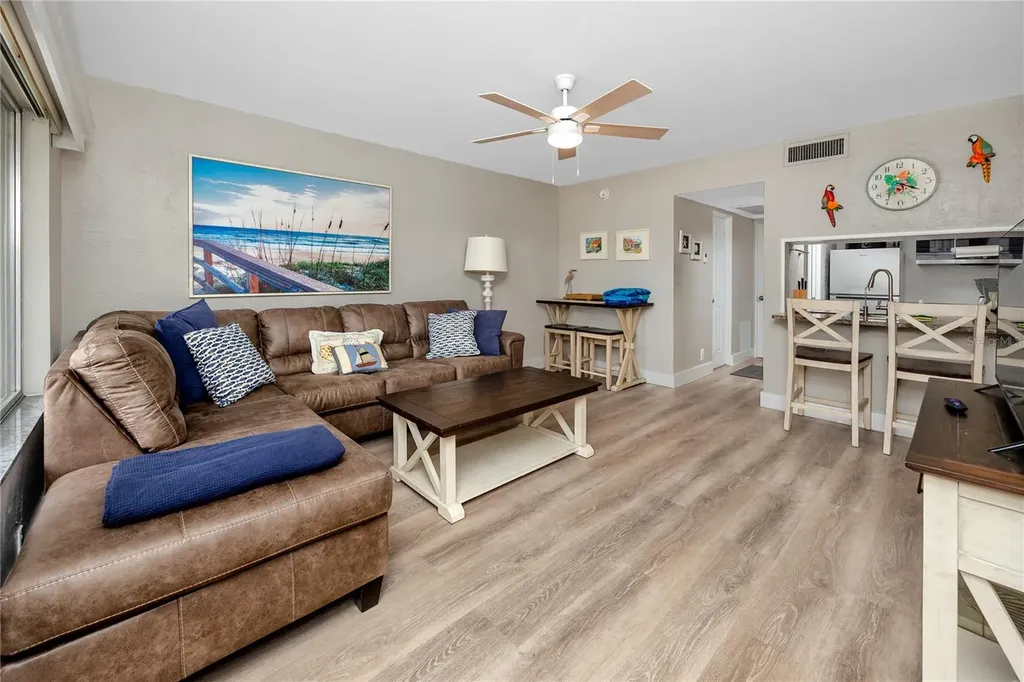 282 Treasure Island Causeway St Petersburg FL 33706
