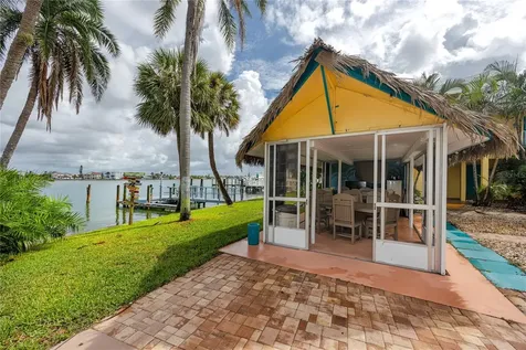 282 Treasure Island Causeway Treasure Island FL 33706