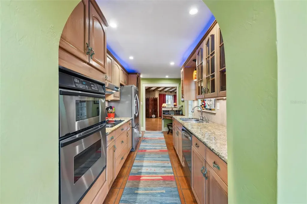 941 Virginia Drive Sarasota FL 34234