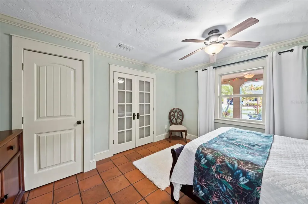 941 Virginia Drive Sarasota FL 34234