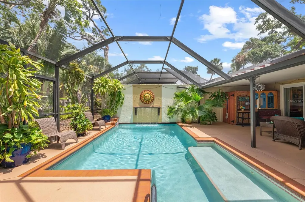 941 Virginia Drive Sarasota FL 34234