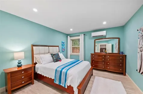 941 Virginia Drive Sarasota FL 34234