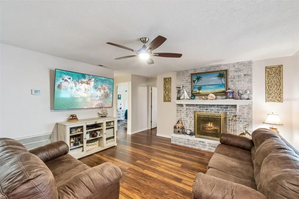 1420 Emerald Drive Kissimmee FL 34744