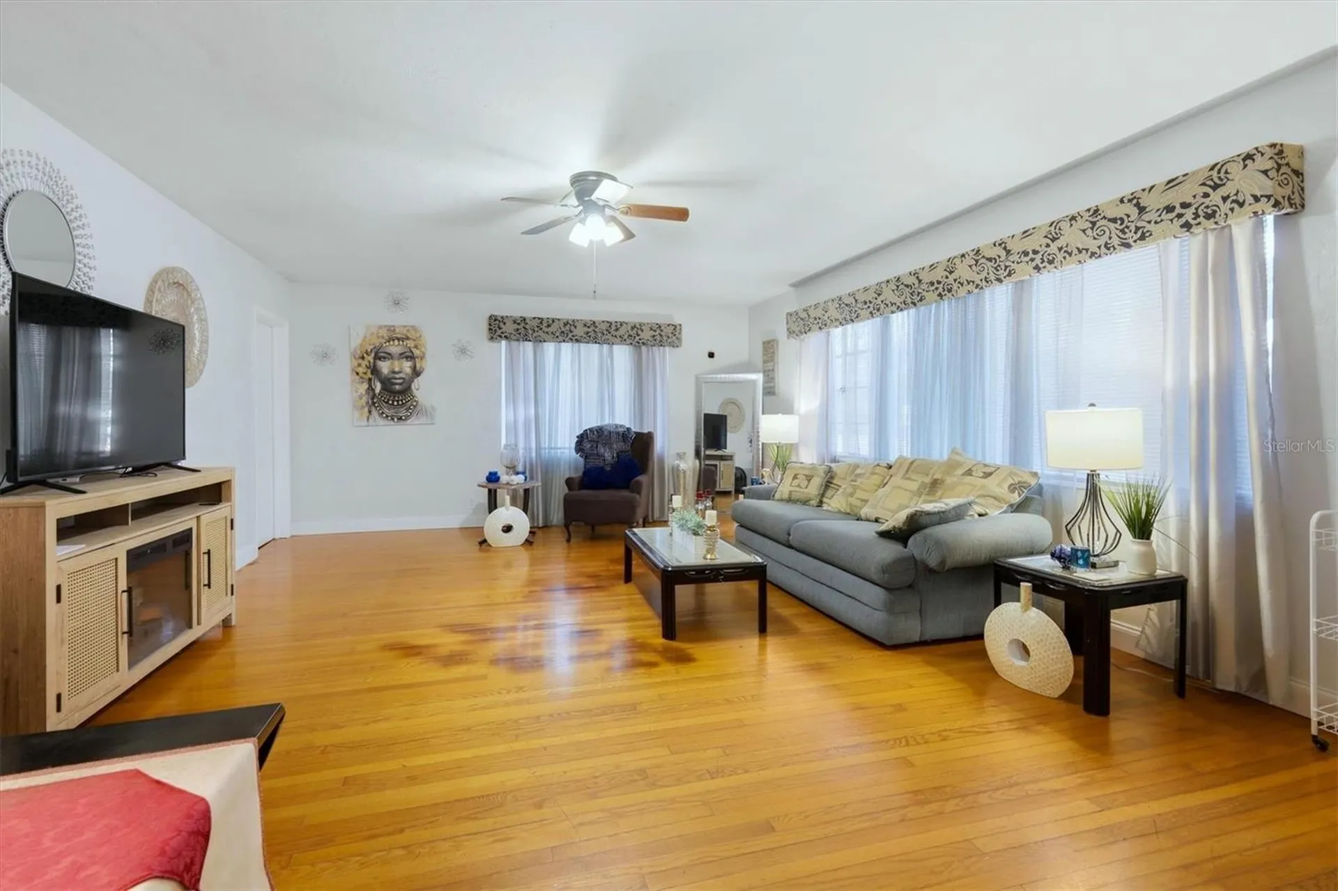 7096 54th Avenue N St Petersburg FL 33709