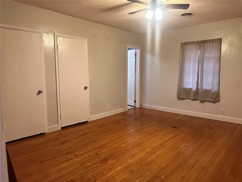7096 54th Avenue N St Petersburg FL 33709