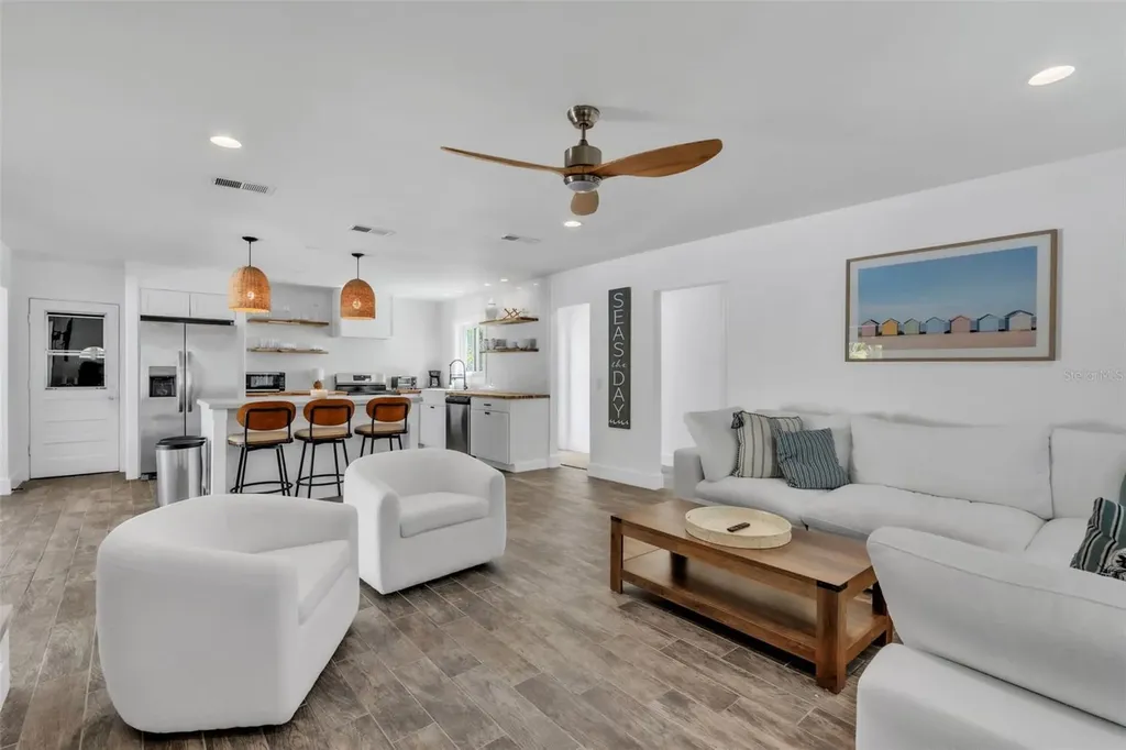 155 Crescent Drive Anna Maria FL 34216