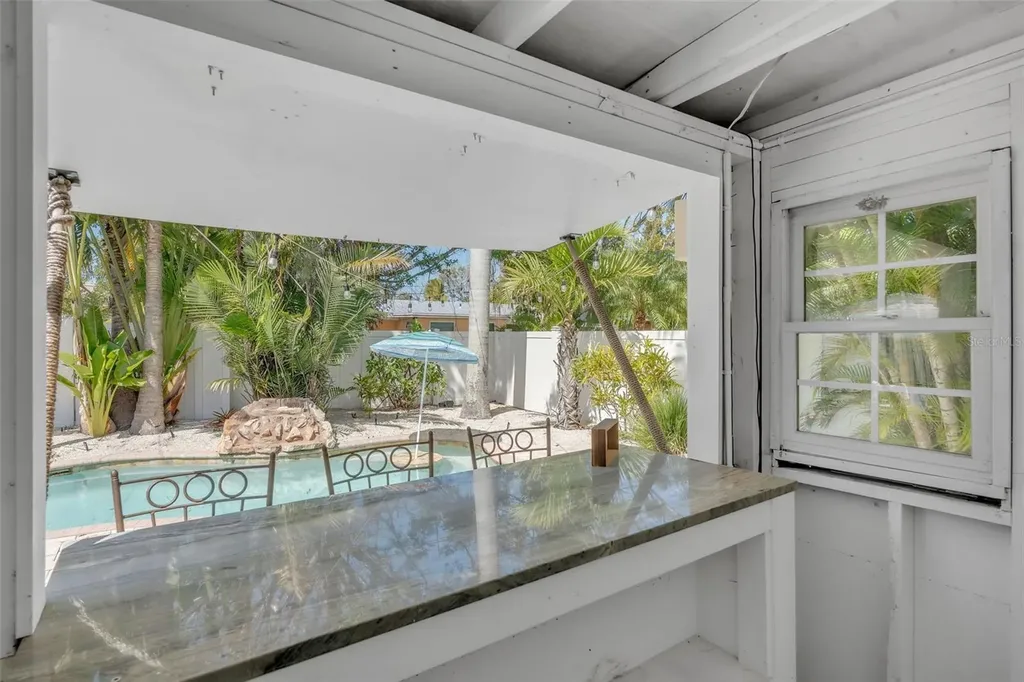 155 Crescent Drive Anna Maria FL 34216