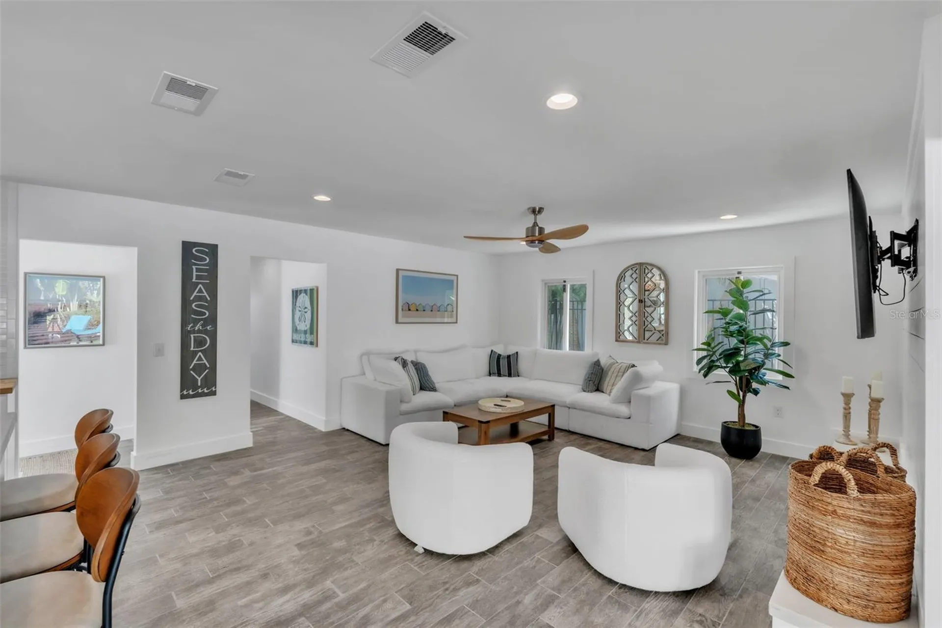 155 Crescent Drive Anna Maria FL 34216