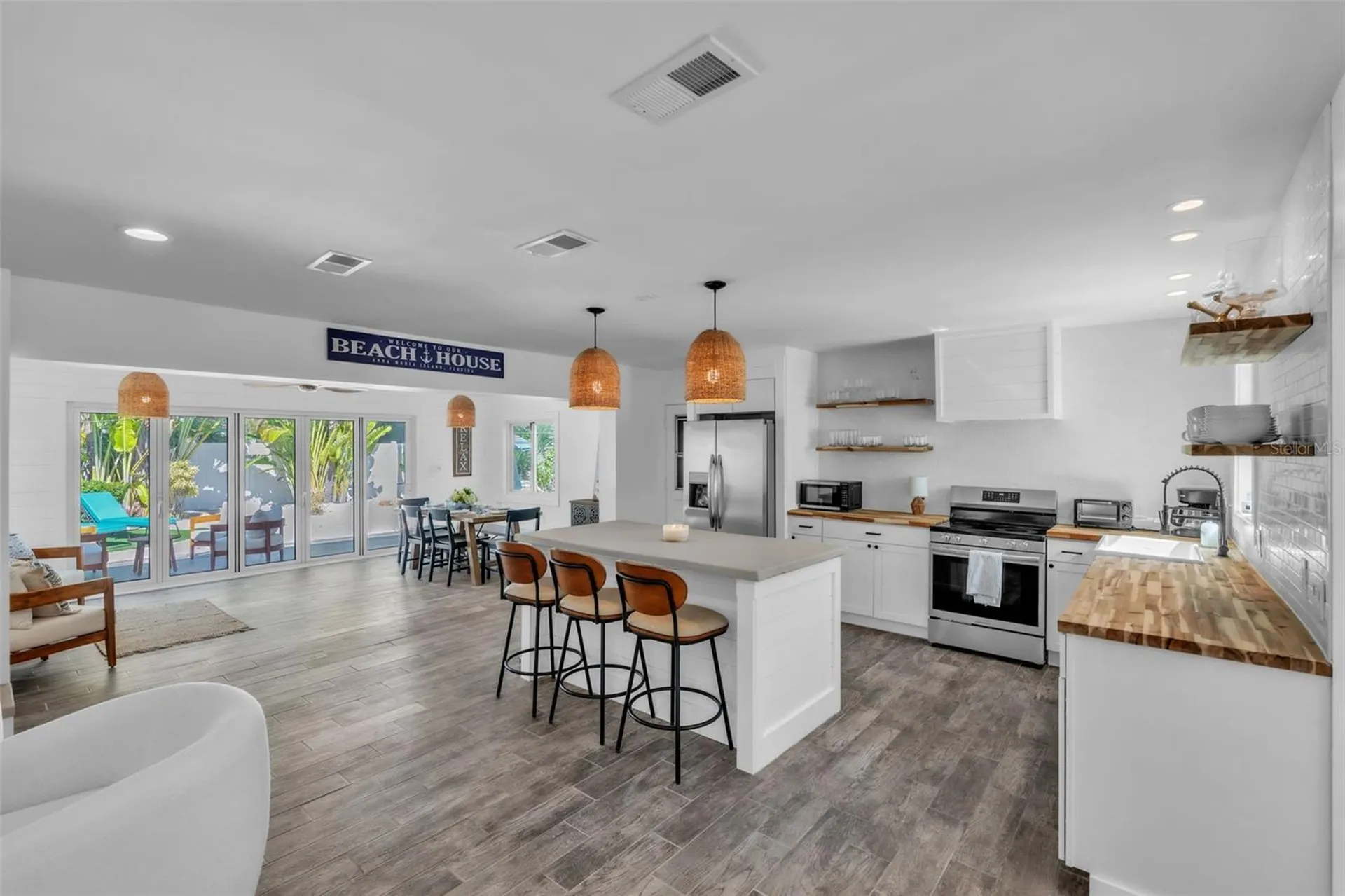 155 Crescent Drive Anna Maria FL 34216
