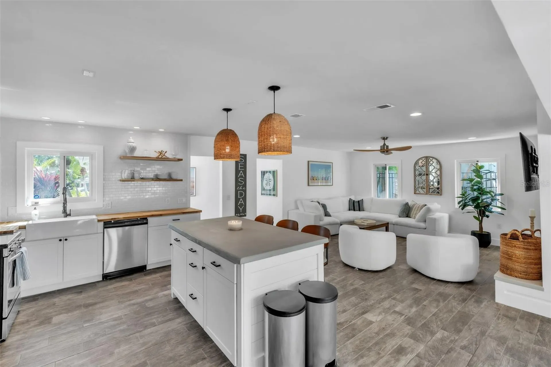 155 Crescent Drive Anna Maria FL 34216