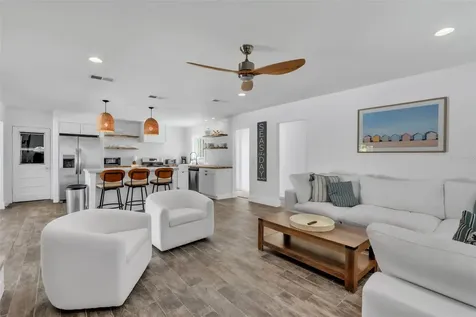 155 Crescent Drive Anna Maria FL 34216