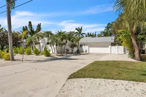 155 Crescent Drive Anna Maria FL 34216