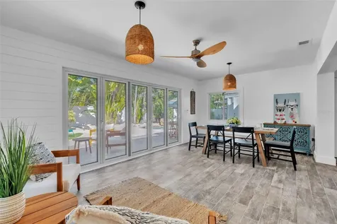 155 Crescent Drive Anna Maria FL 34216