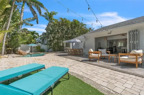 155 Crescent Drive Anna Maria FL 34216