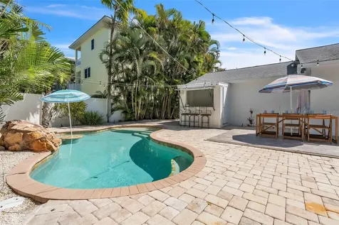 155 Crescent Drive Anna Maria FL 34216