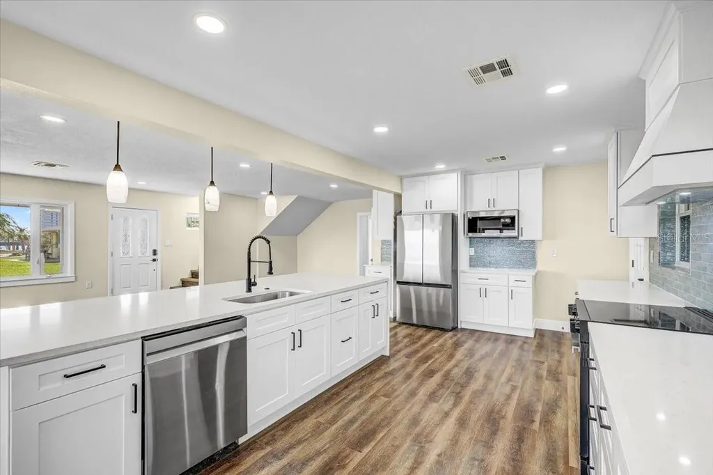 2201 Riverview Boulevard Bradenton FL 34205