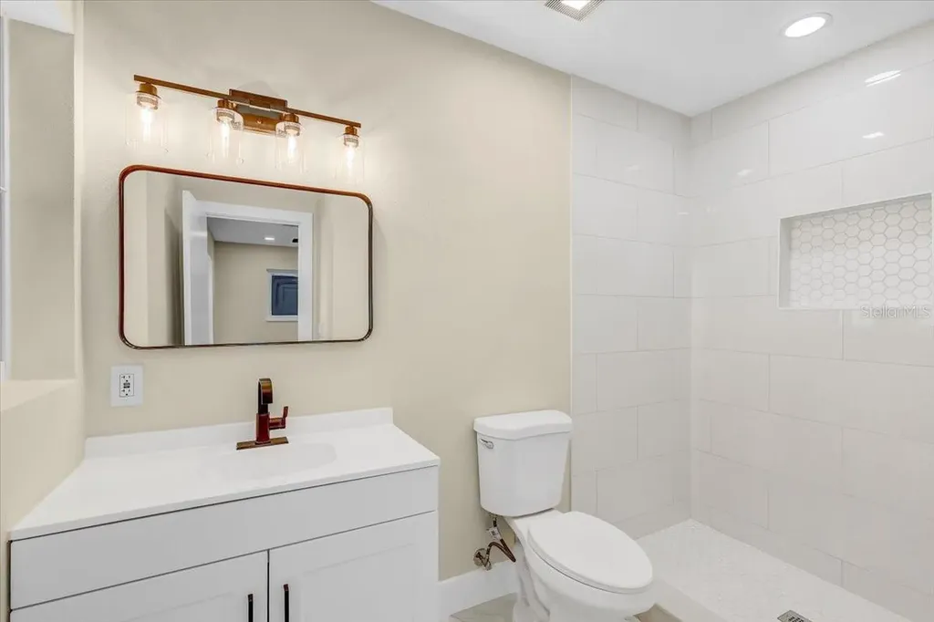 2201 Riverview Boulevard Bradenton FL 34205