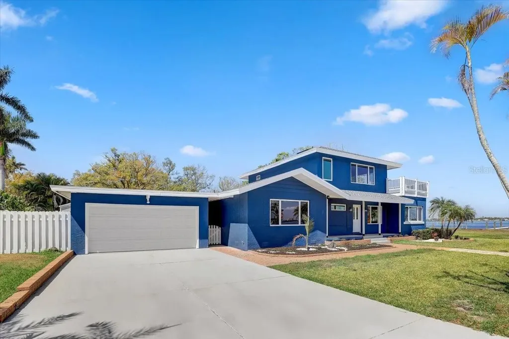 2201 Riverview Boulevard Bradenton FL 34205