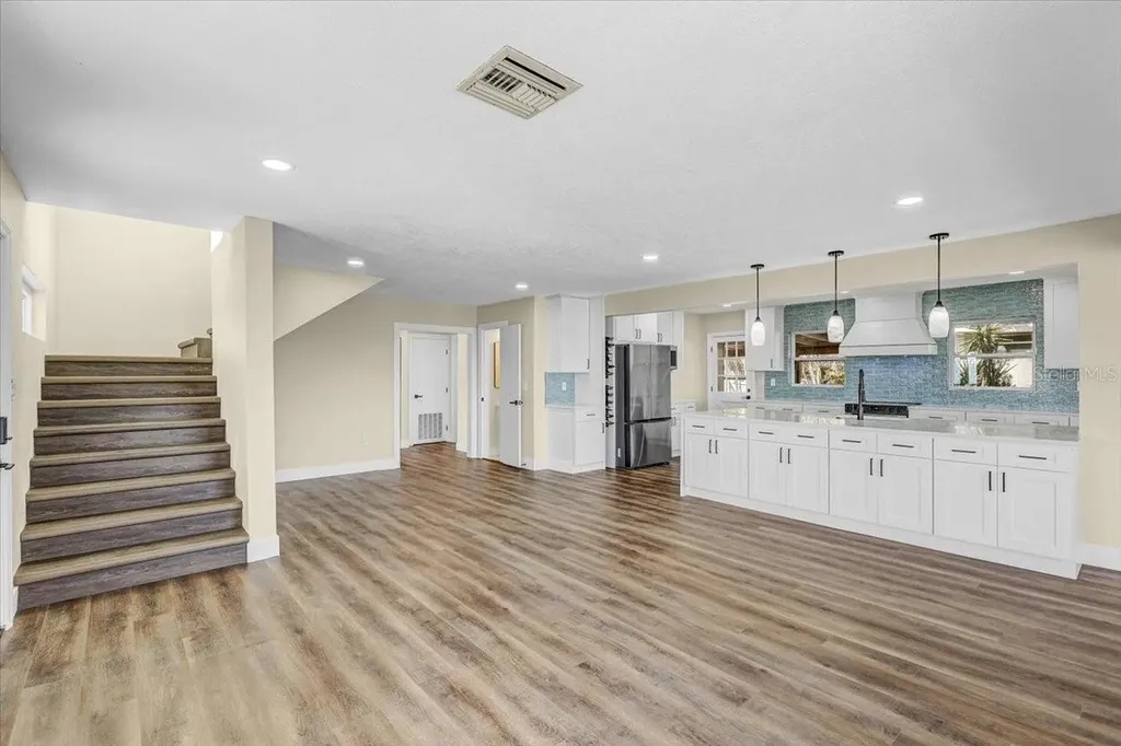 2201 Riverview Boulevard Bradenton FL 34205