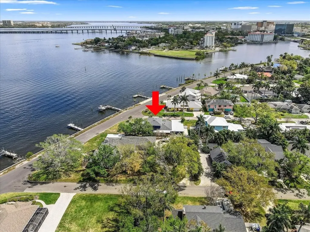 2201 Riverview Boulevard Bradenton FL 34205