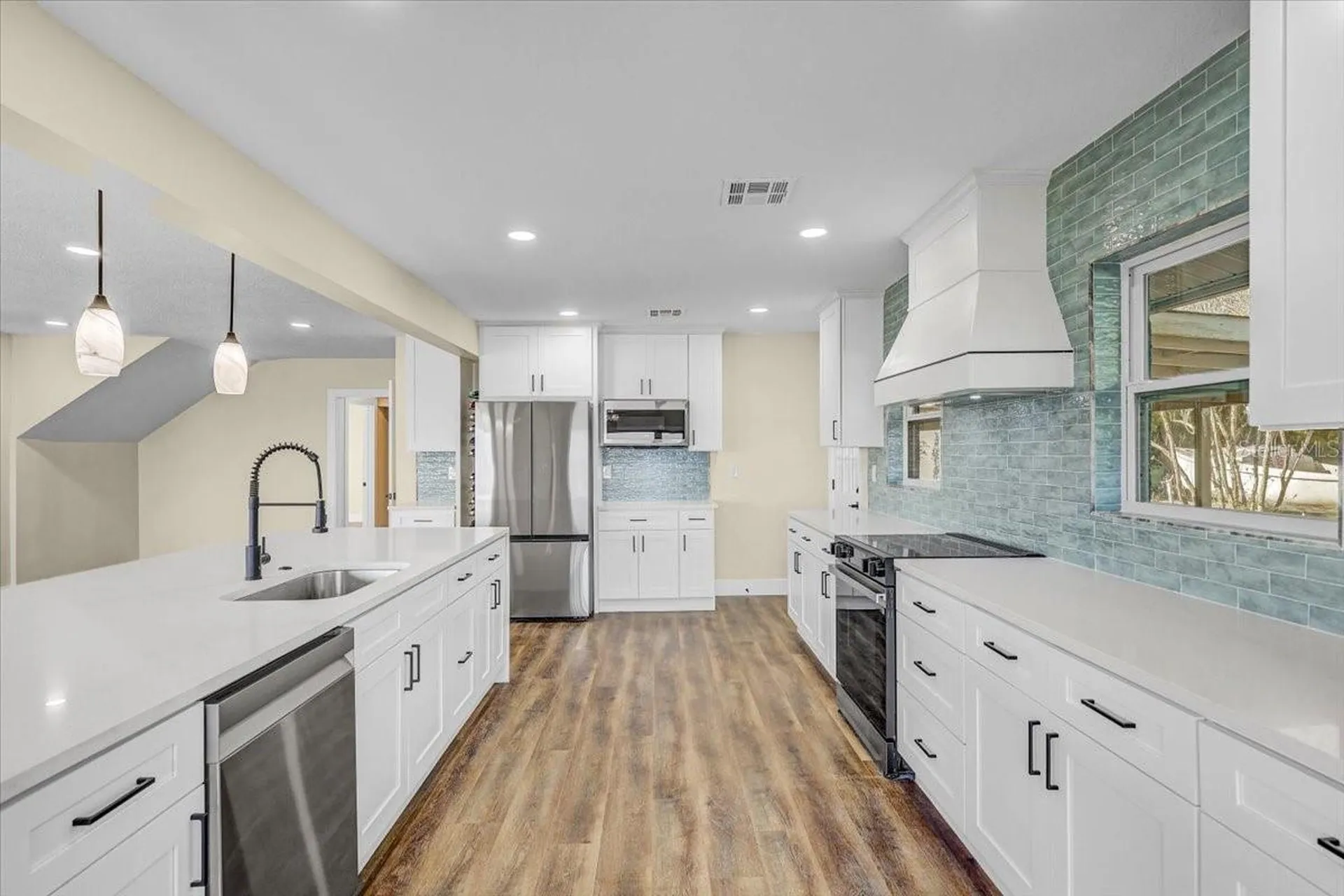 2201 Riverview Boulevard Bradenton FL 34205