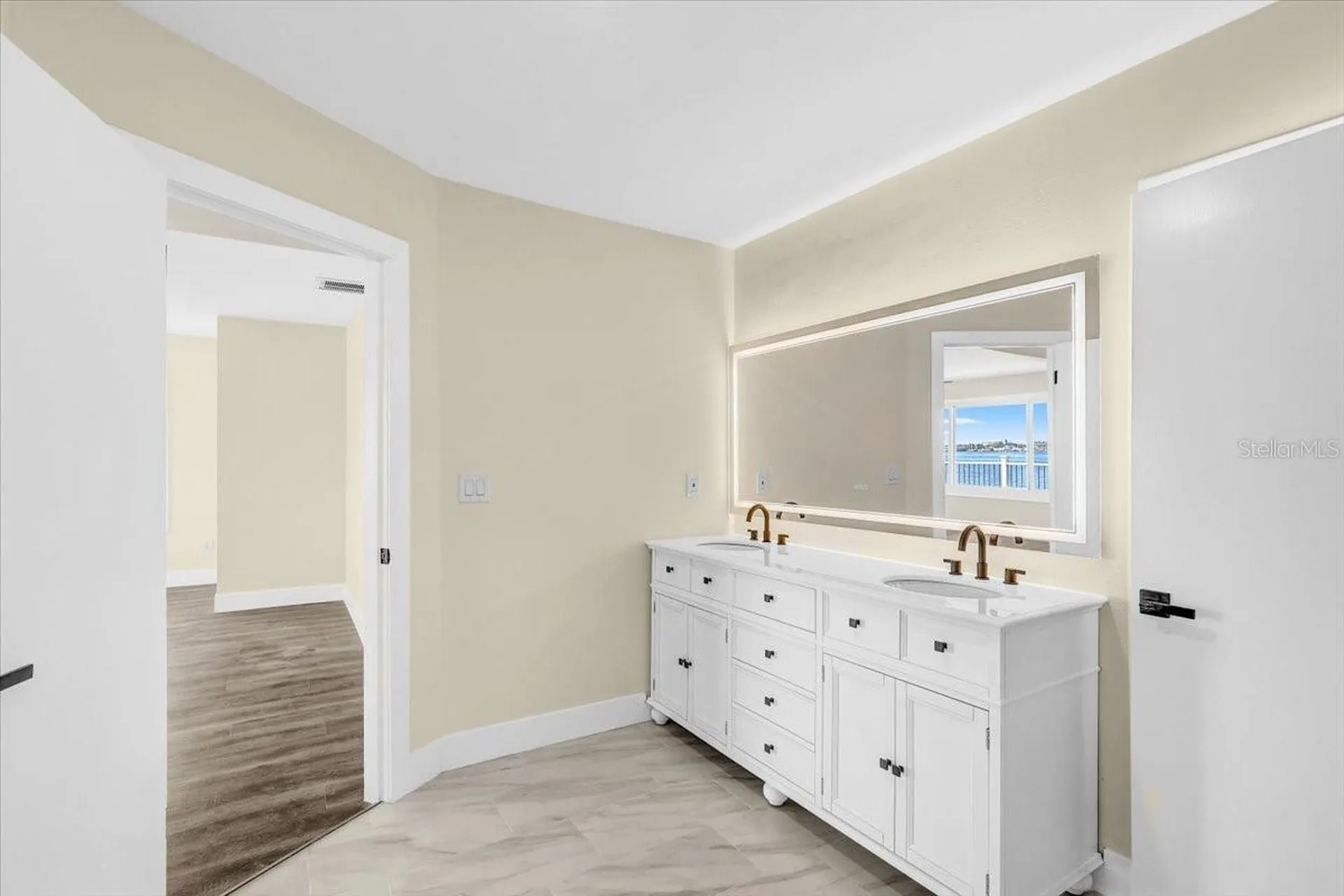 2201 Riverview Boulevard Bradenton FL 34205