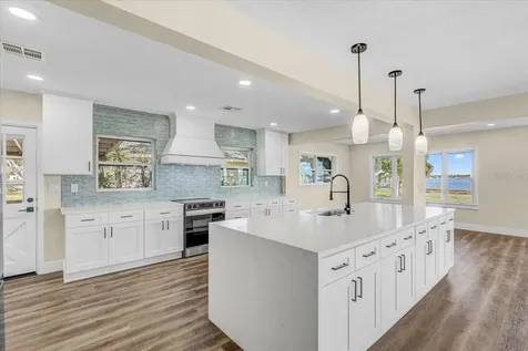 2201 Riverview Boulevard Bradenton FL 34205