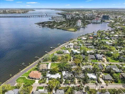 2201 Riverview Boulevard Bradenton FL 34205
