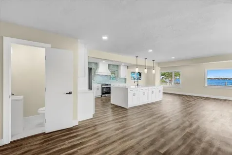 2201 Riverview Boulevard Bradenton FL 34205