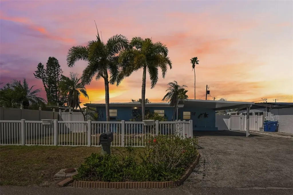 204 160th Avenue Redington Beach FL 33708