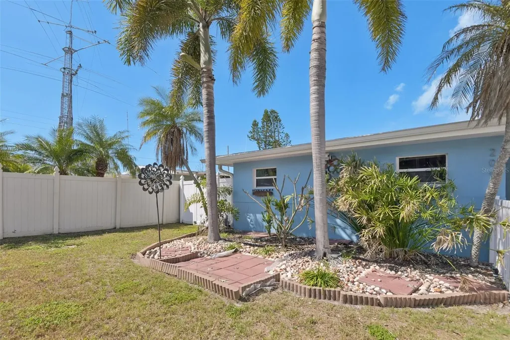204 160th Avenue Redington Beach FL 33708