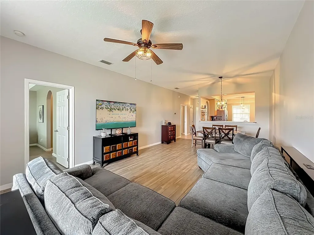 9417 Myrtle Creek Lane Orlando FL 32832