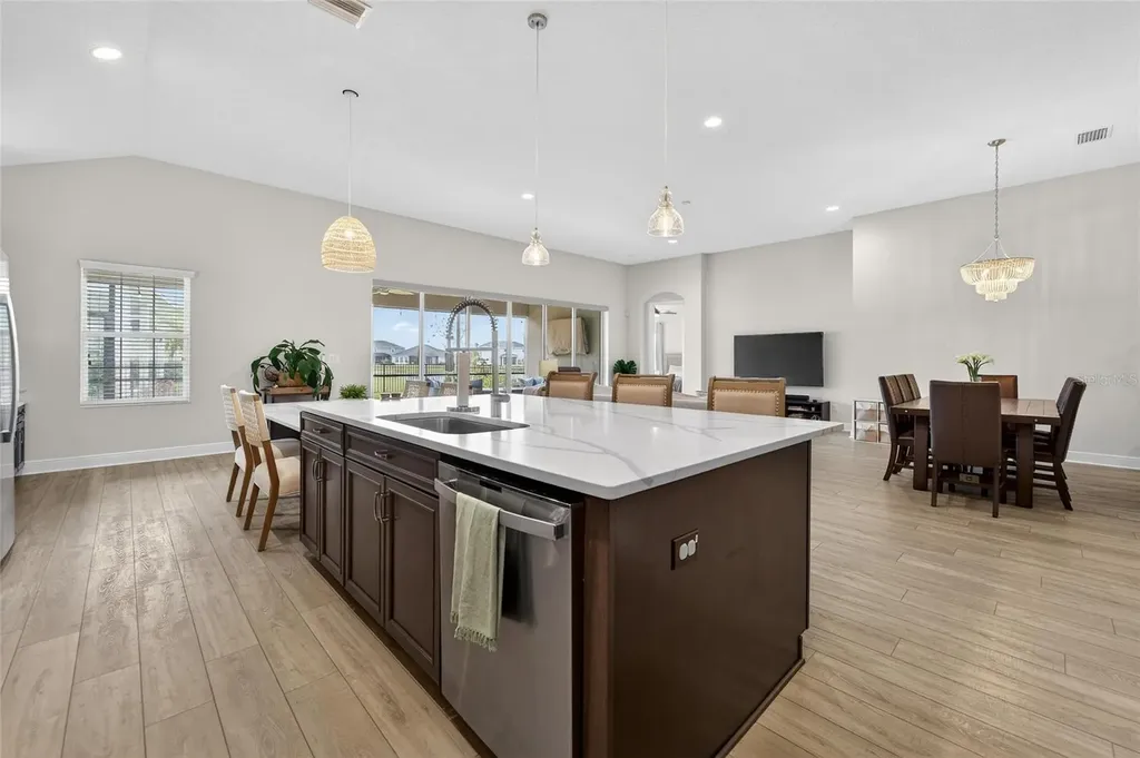 5604 Wayfarer Avenue Apollo Beach FL 33572