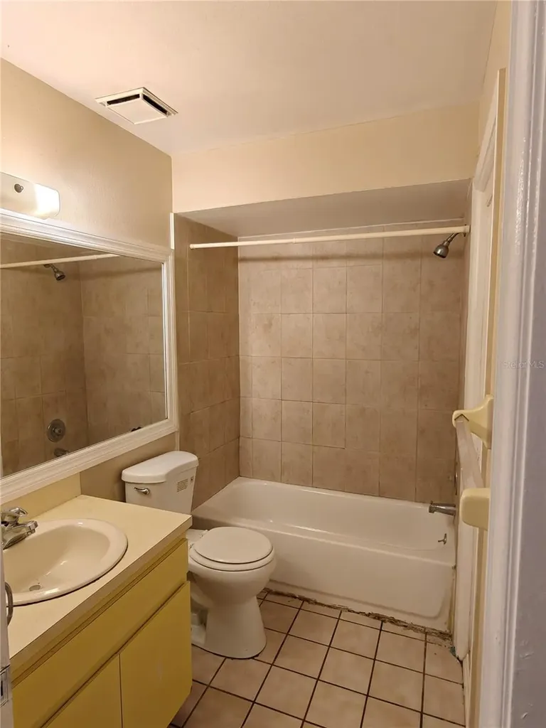 2760 62nd Terrace N St Petersburg FL 33702