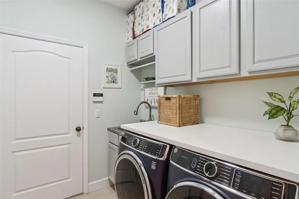 2743 Kissimmee Bay Circle Kissimmee FL 34744