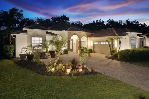 2743 Kissimmee Bay Circle Kissimmee FL 34744