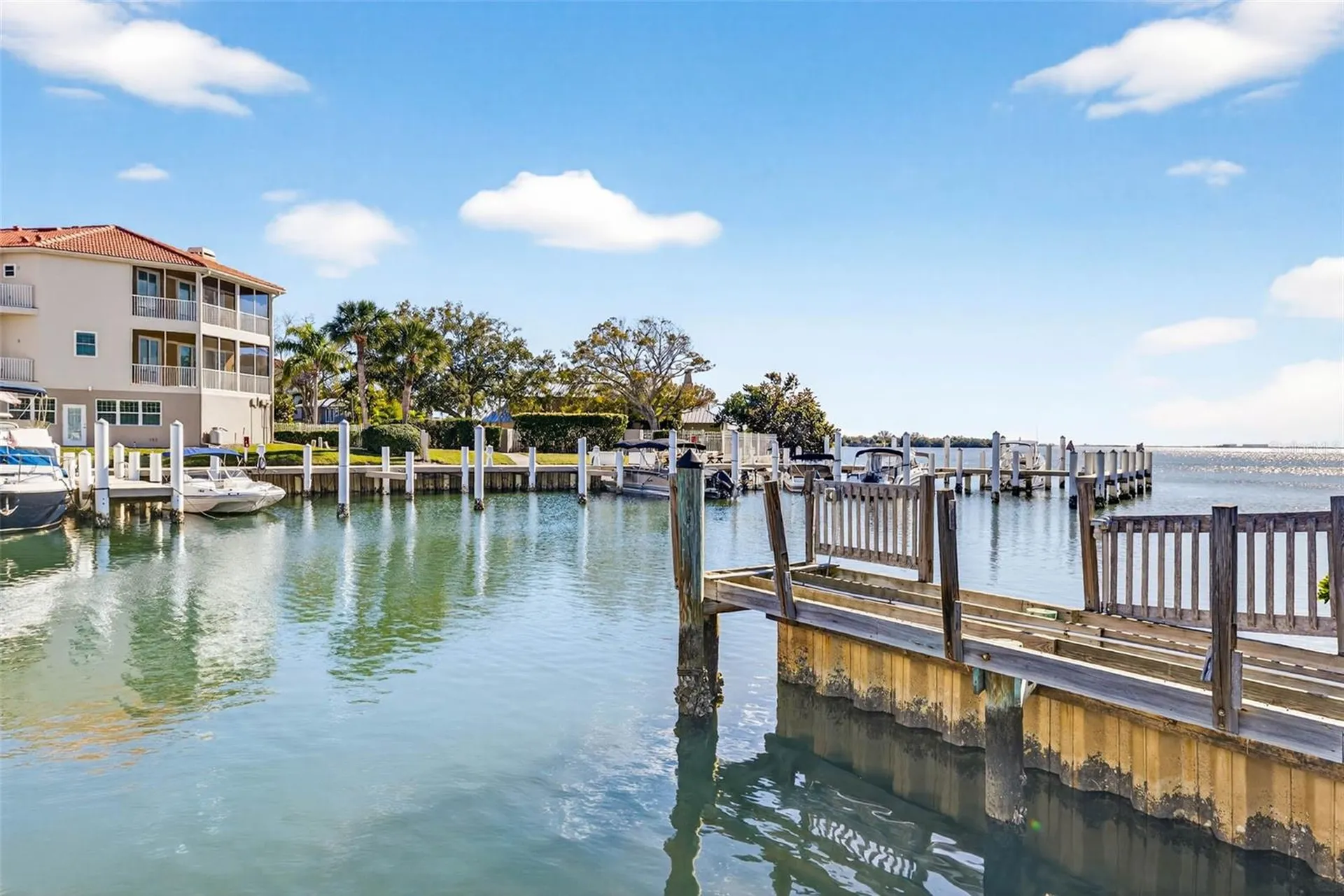 1805 Mariner Drive Tarpon Springs FL 34689