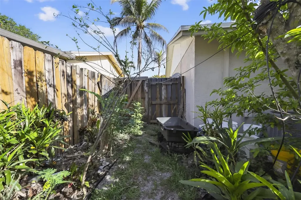 9522 Affirmed Lane Boca Raton FL 33496