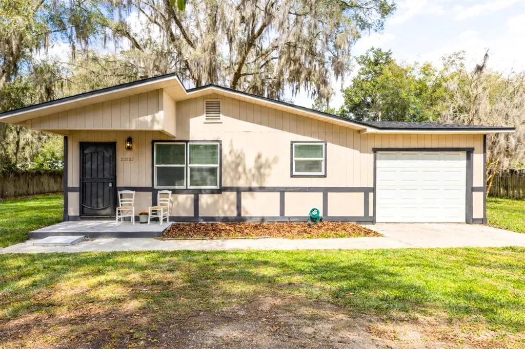 22632 SE Hawthorne Road Hawthorne FL 32640