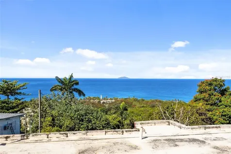 413 Int Camino Martillo Bo Puntas Rincon PR 00677
