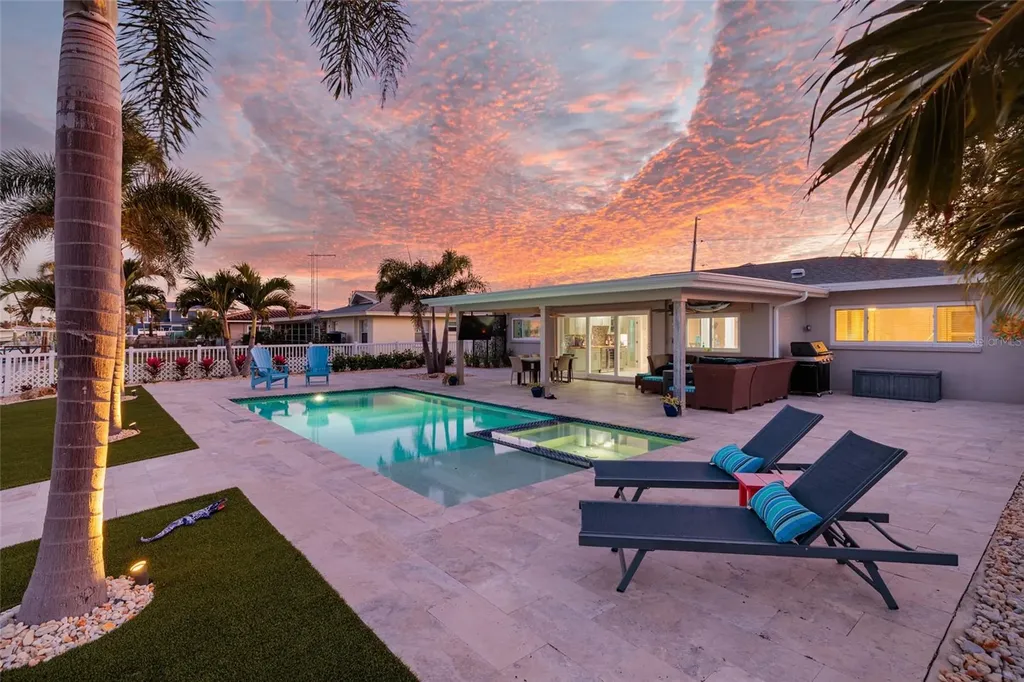 11775 E 4th Street E Treasure Island FL 33706