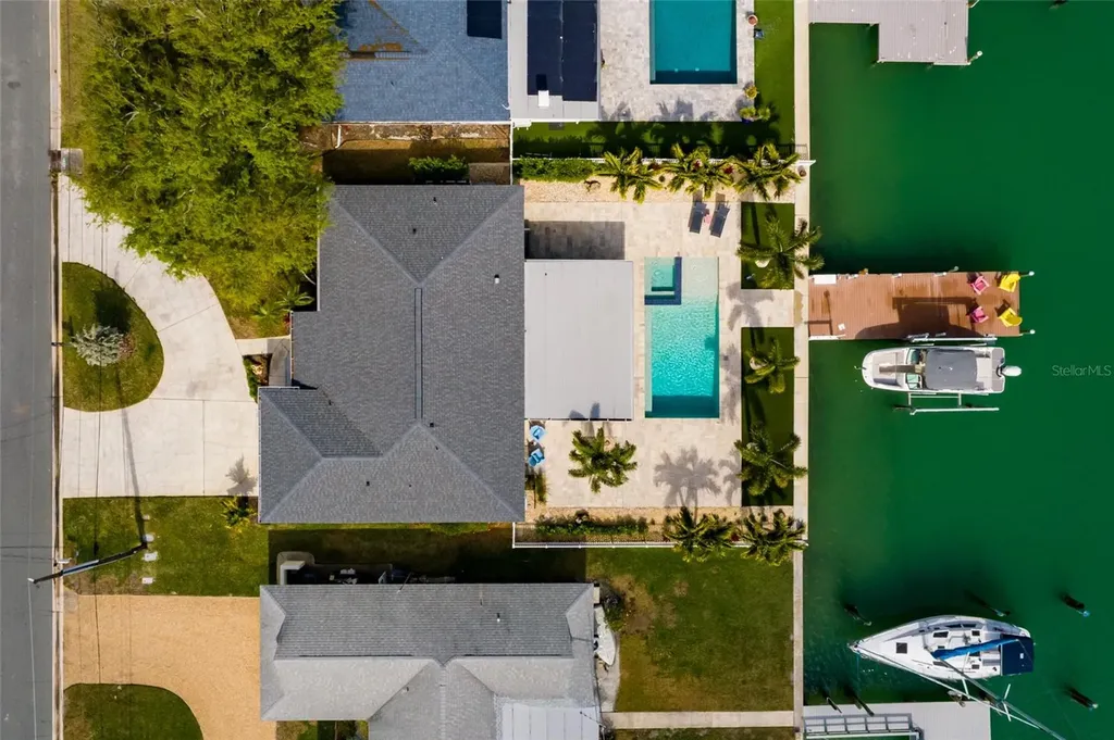 11775 E 4th Street E Treasure Island FL 33706