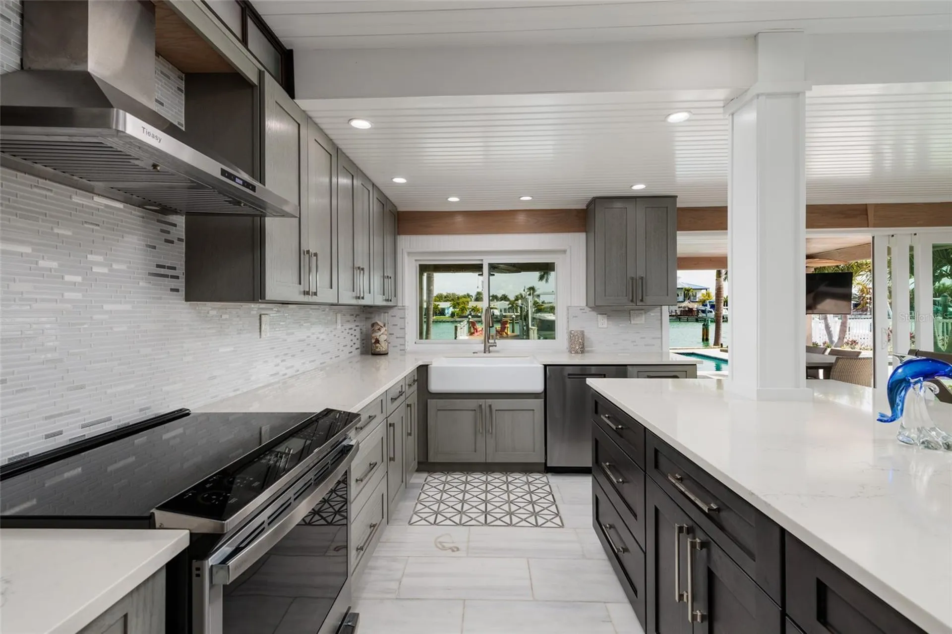 11775 E 4th Street E Treasure Island FL 33706
