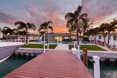11775 E 4th Street E Treasure Island FL 33706