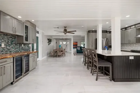 11775 E 4th Street E Treasure Island FL 33706