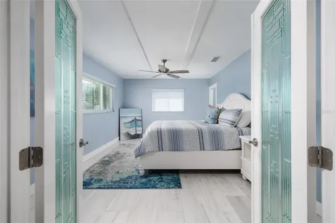 11775 E 4th Street E Treasure Island FL 33706